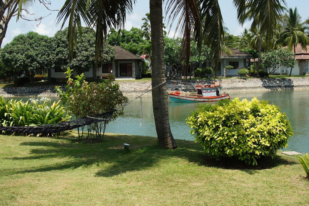 Rock Garden E28 Pool Villa Mae Phim Rom bilde